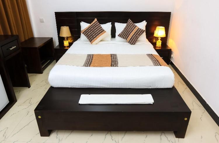 Oyo Motelvip Κολόμπο Εξωτερικό φωτογραφία